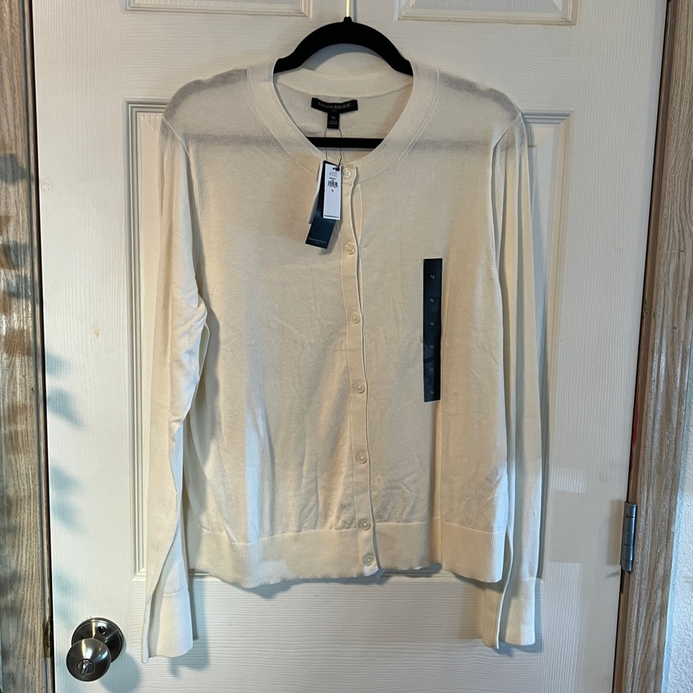 BANANA REPUBLIC WHITE BUTTONED DOWN SHIRT SHEER SIZE XL